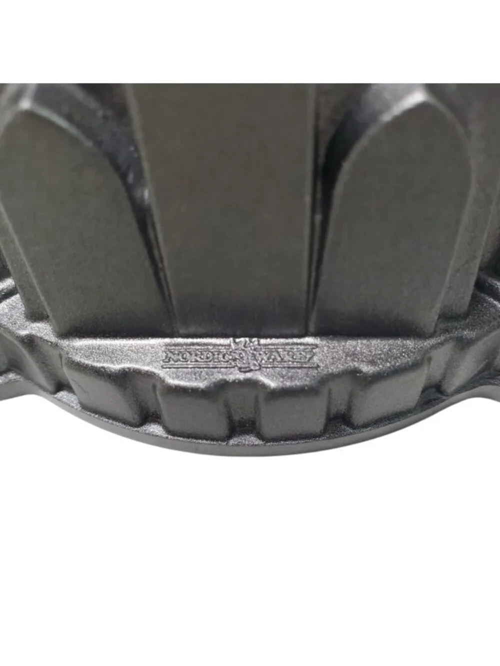 Nordic Ware Cathedral Bundt Pan Heavy Cast Aluminum 10 Cup Platinum Collection